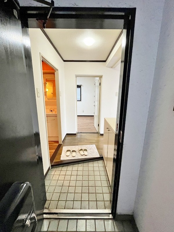 メゾン・ド・ルーブル 玄関