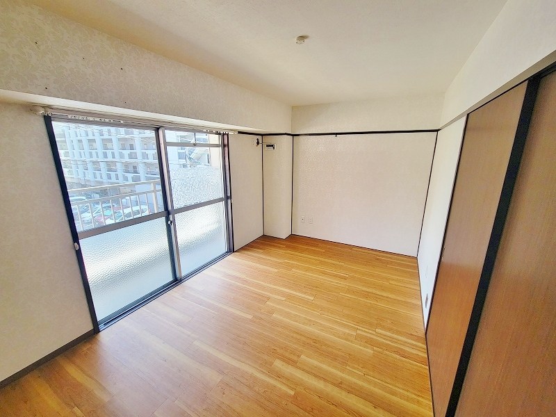 トーカンマンション三萩野 ベッドルーム