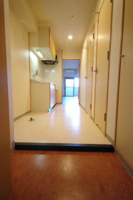 デザイナープリンセス７７ 玄関