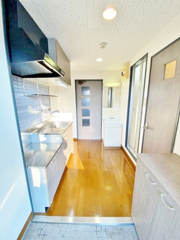 ロイヤルエレガンス  玄関