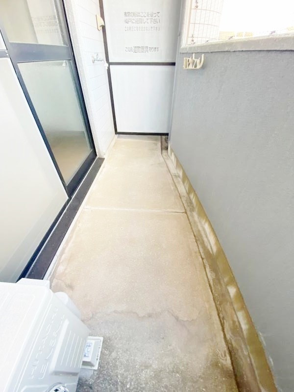 ロイヤルエレガンス  ベランダ