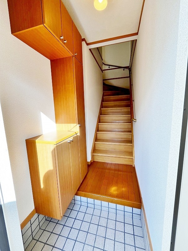 オードピュールⅠ  玄関