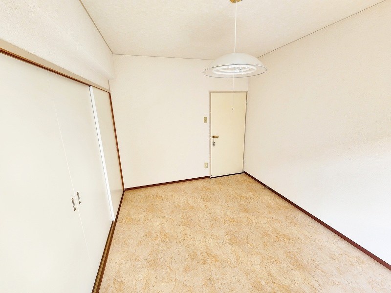 ファミールタカハシ第１ビル  ベッドルーム