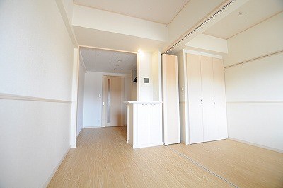 ニューサンリバー１４番館 リビング