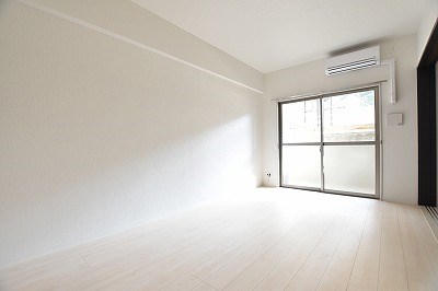 ネクステージ三萩野 リビング