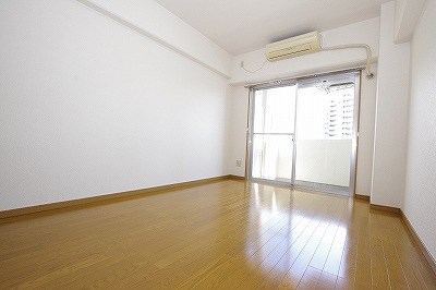 サニーライトビル リビング