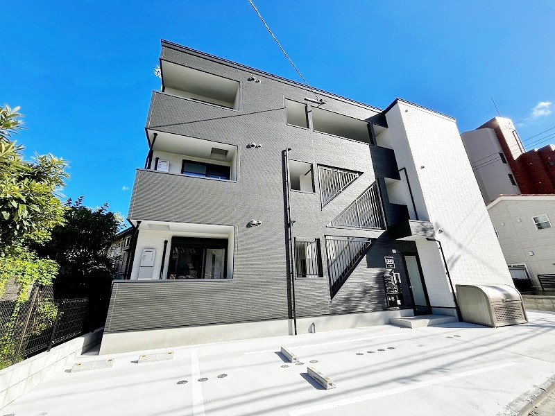 BRAVE　BASE三萩野（ブレイブベース三萩野）   302号室 外観