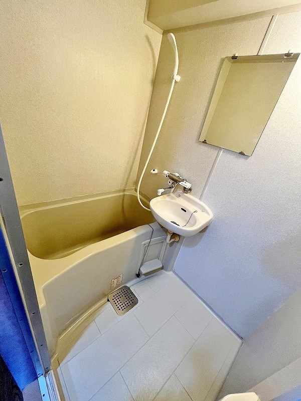 ウインズ三萩野  風呂画像