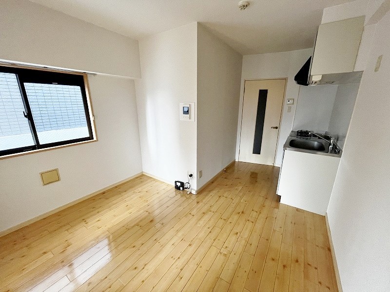 ヒット馬借ビル  リビング