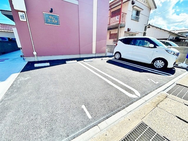 サムゴールド 駐車場