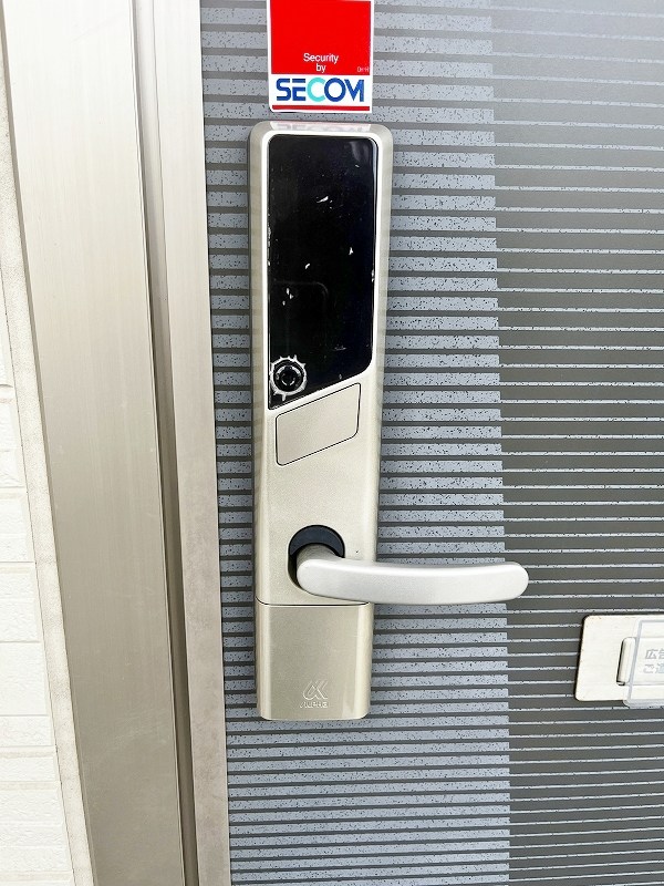 D-rooｍ城野駅　Ｃ棟 玄関