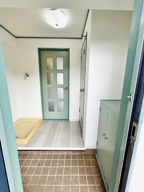 オリエンタル東新町 玄関