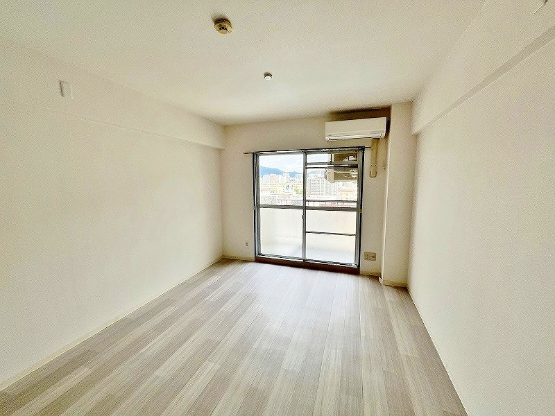 オリエンタル東新町 ベッドルーム