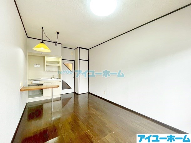 ジュネス陣原 リビング