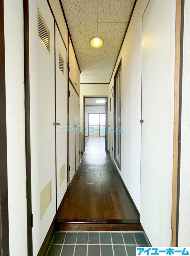 ジュネス陣原 玄関