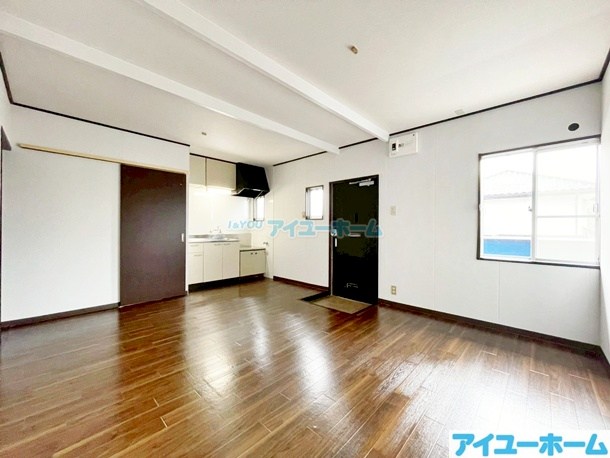 フォーヴル春日台 リビング