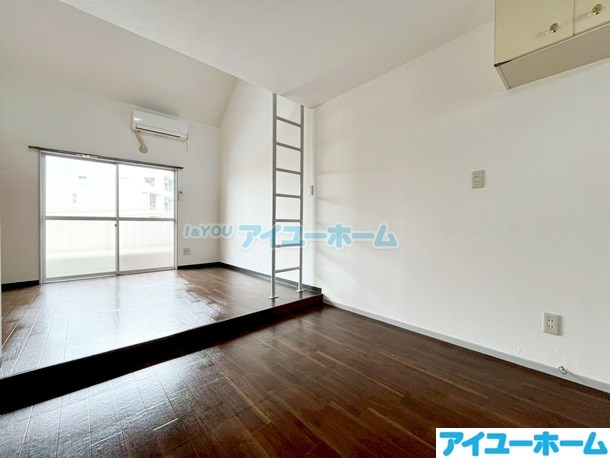 レガーロ黒崎Ⅰ リビング