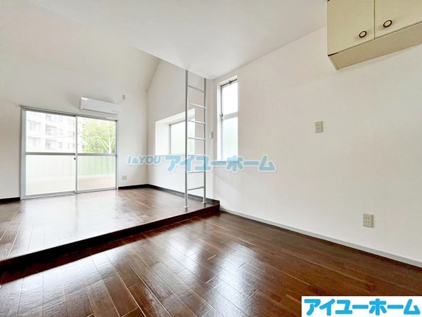 レガーロ黒崎Ⅰ リビング