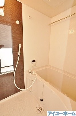 ソレイユひびきの 風呂画像