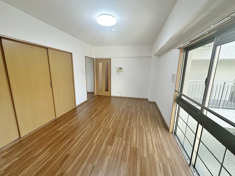 リリーフ浅川Ⅱ リビング