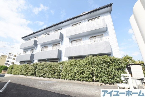 エルハイツ王子    302号室 外観