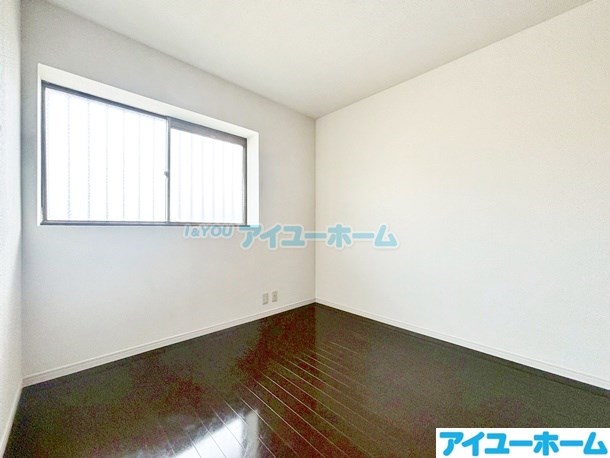 エルハイツ王子    ベッドルーム