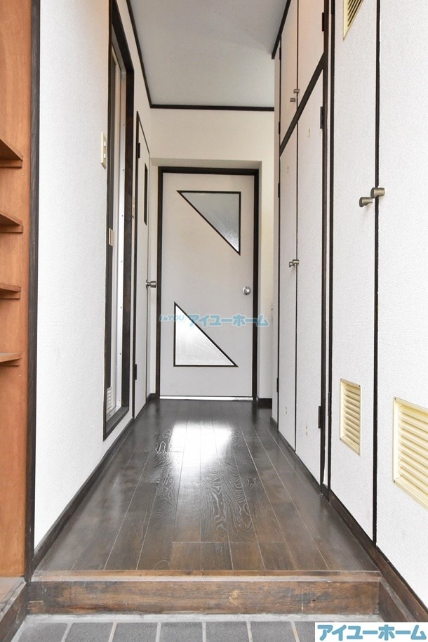 ジュネス陣原 玄関