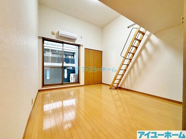 リュミエール リビング