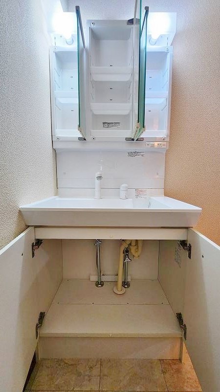 マキシム足立 その他1