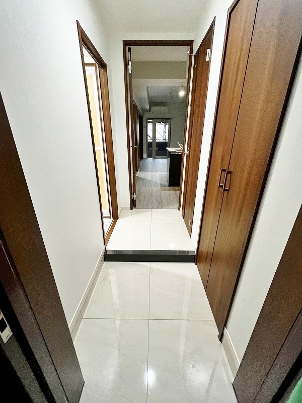 プレジデンス　ざ　三萩野 玄関