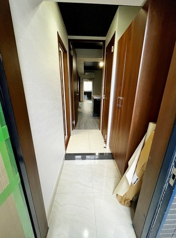 プレジデンス　ざ　三萩野 玄関