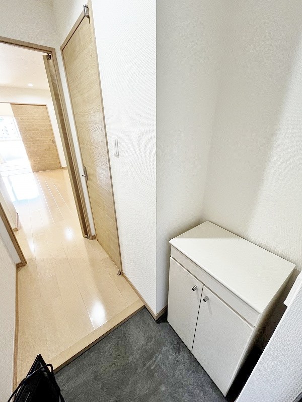 エルザビル馬借47 玄関