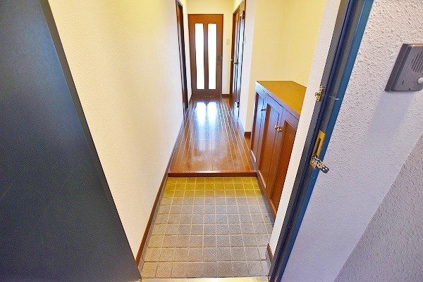 パストラール  玄関