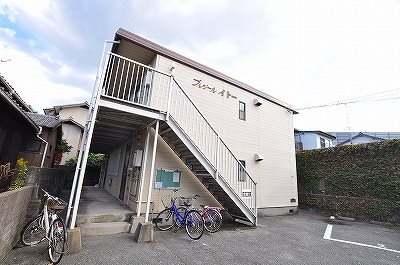 プレジールイトー 102号室 外観