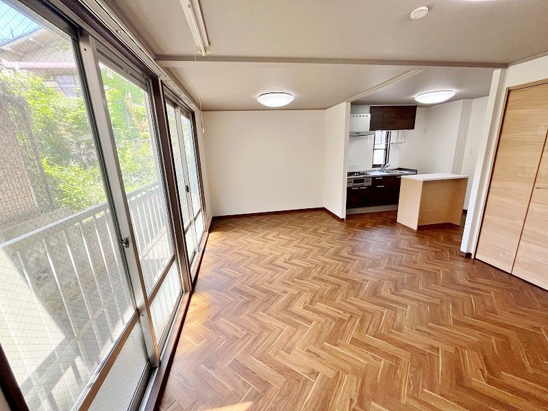 プレジールイトー リビング