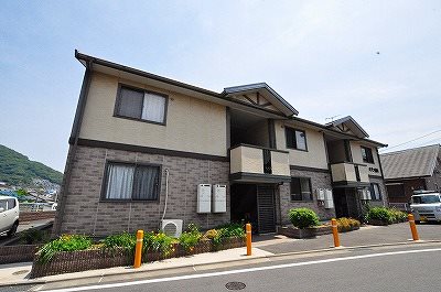 メゾン山内 202号室 外観