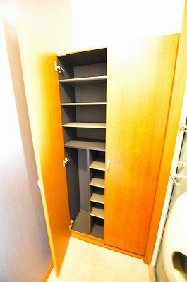 メゾン山内 玄関