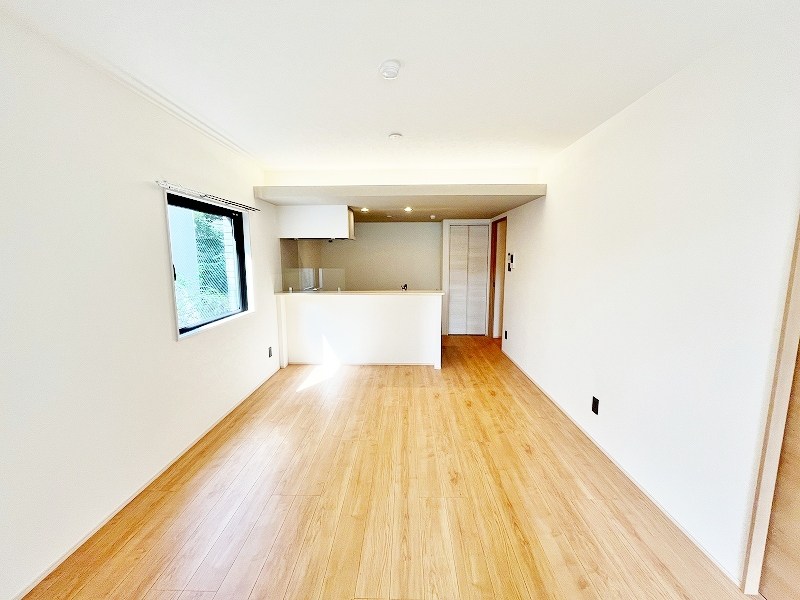 アズワン青葉 リビング