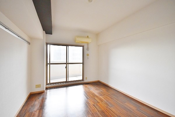 ＷＩＮＧＳ片野Ⅱ（ウィングス片野Ⅱ） リビング