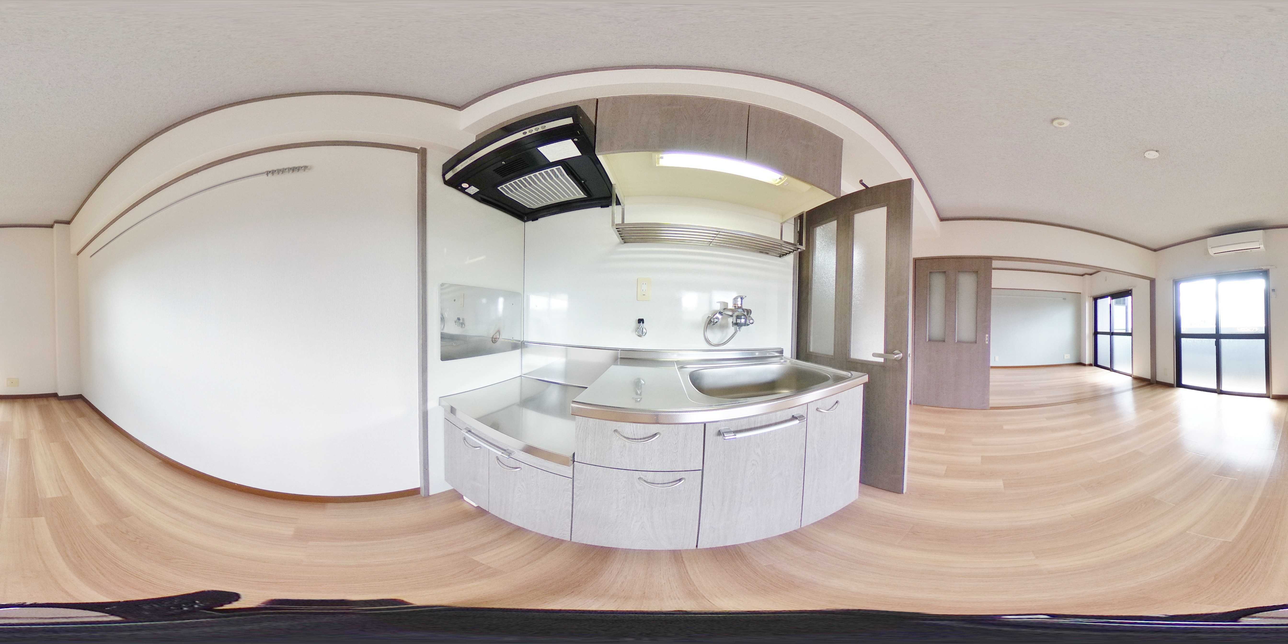 ロイヤルセンターＢＬＤ キッチン