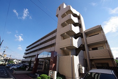 クラウンハイム若園 302号室 外観