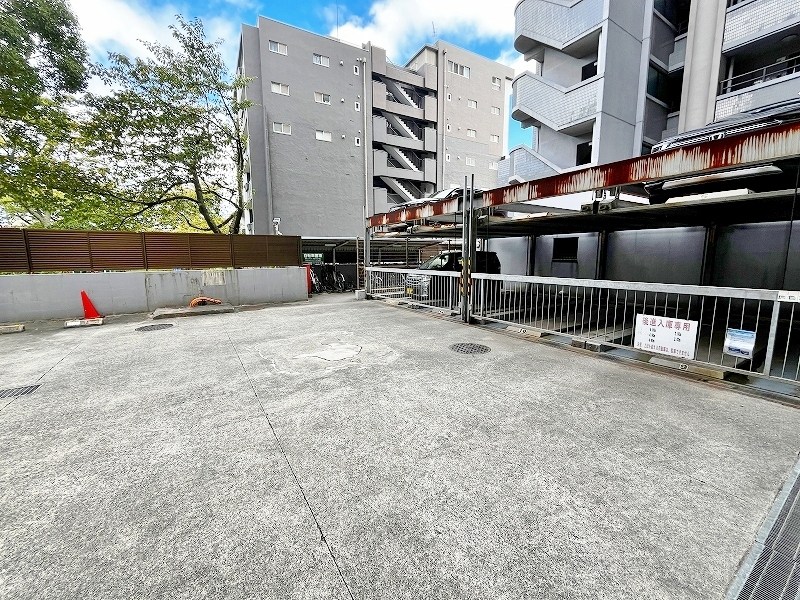 ロイヤルセンターＢＬＤ その他外観2