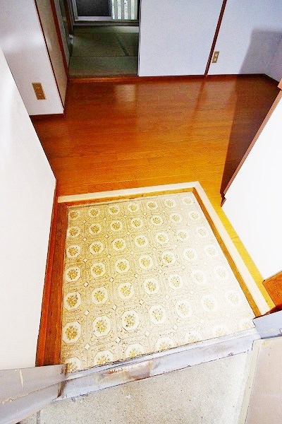 小島ハイツ 玄関