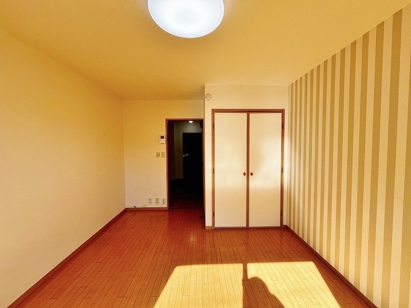 ミラノアパートメントコムラⅡ  リビング