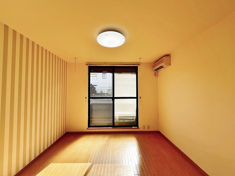 ミラノアパートメントコムラⅡ  ベッドルーム