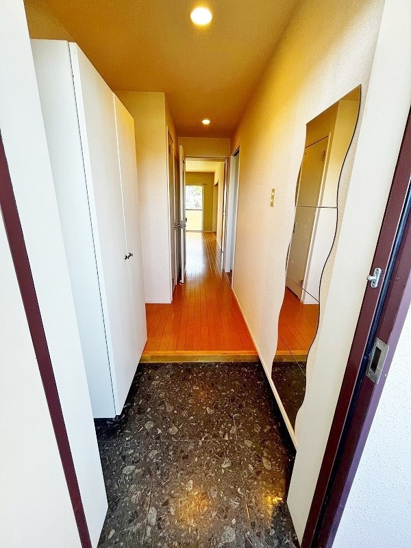 チェリーコート赤坂  玄関