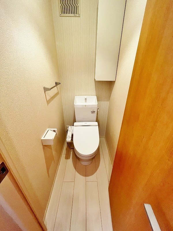 サニー　ウェスト その他2