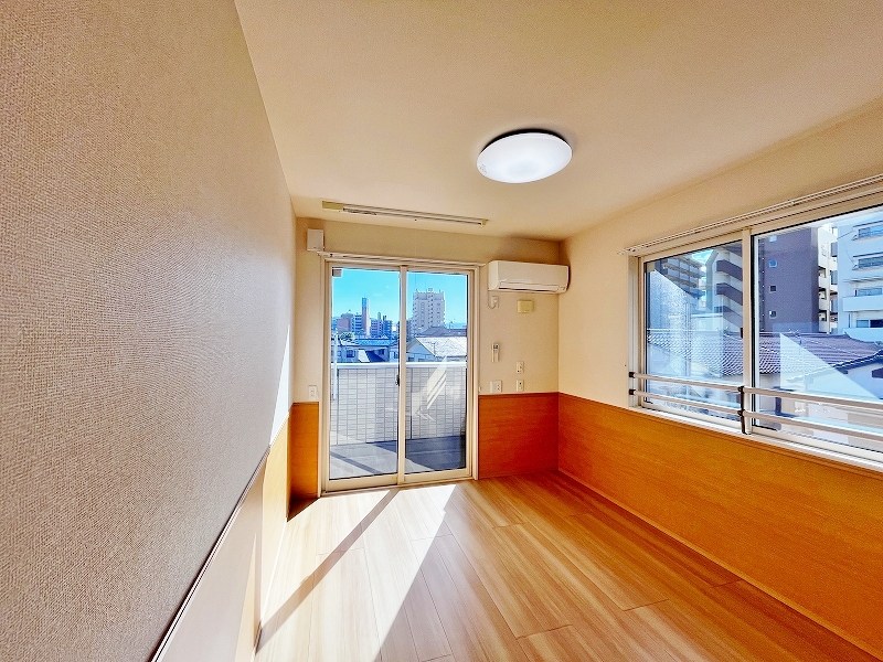 サニー　ウェスト リビング