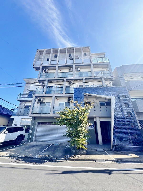 １９－Ｃｕｂｅ 301号室 外観