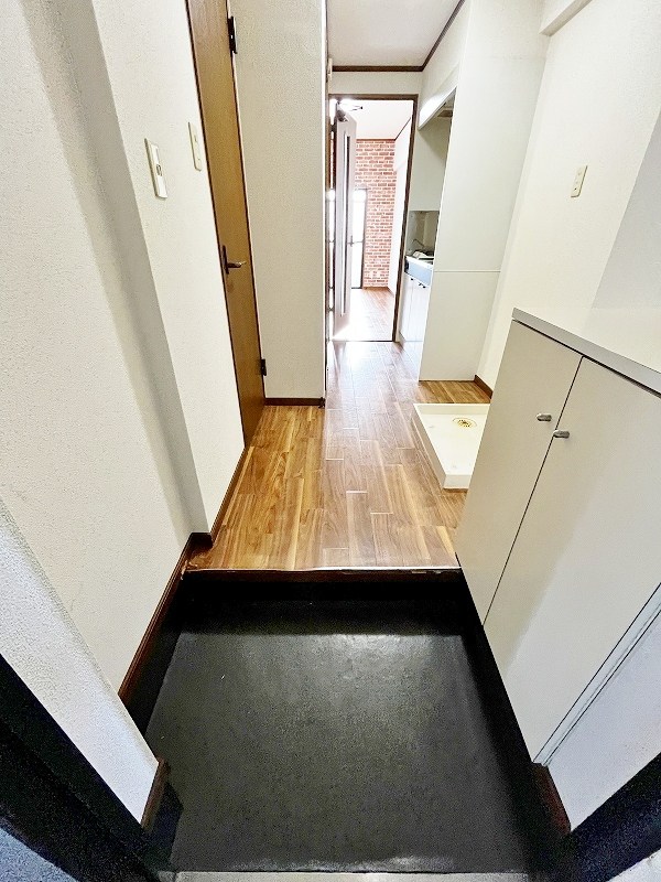 シヨン北九大前 玄関